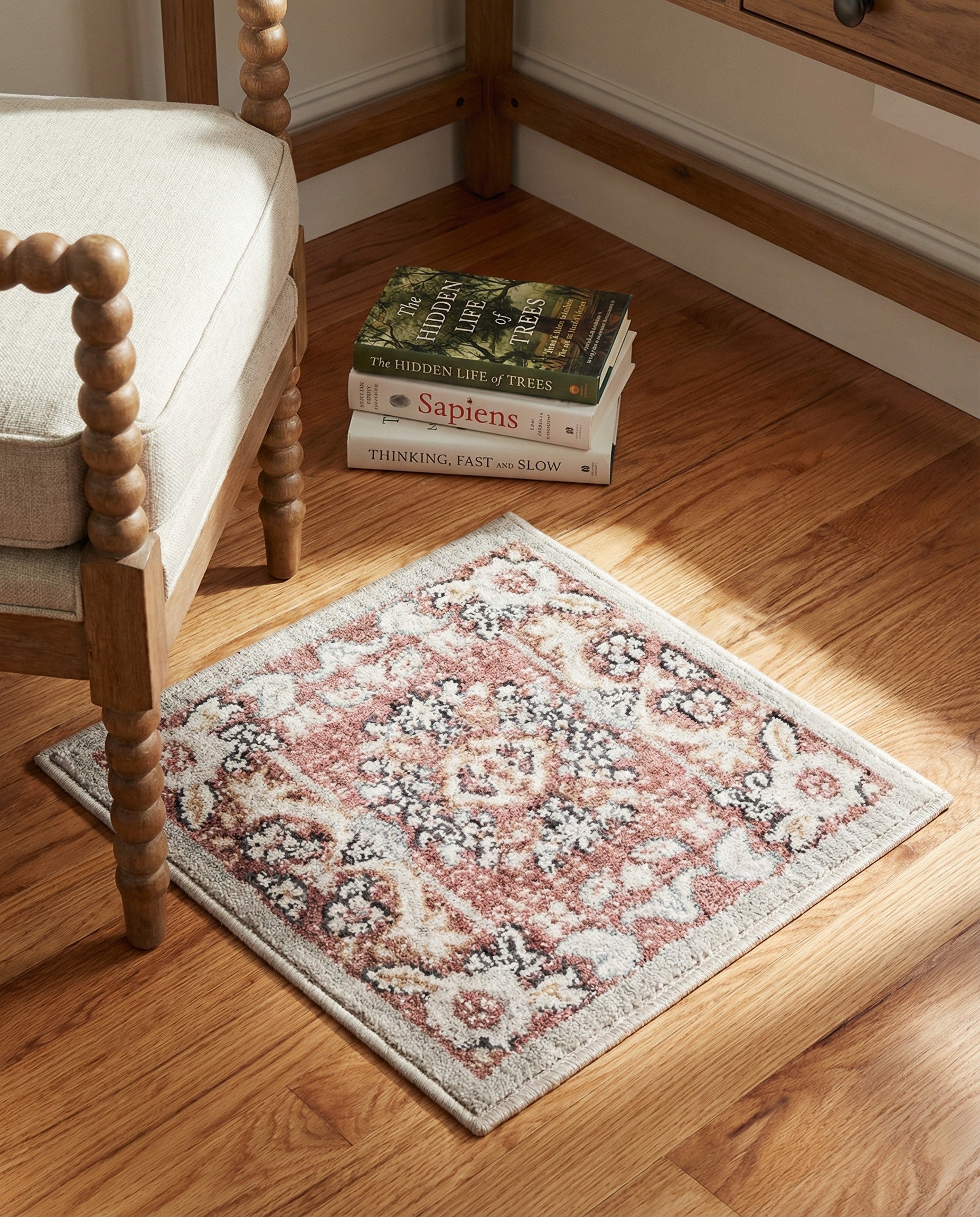 1' 4 x 1' 4 Eco Traditional Sample Rug