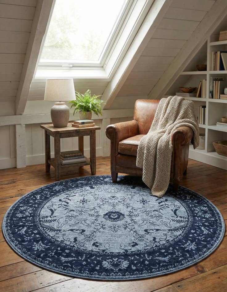 Detail image of 6' x 6' Miranda Round Rug