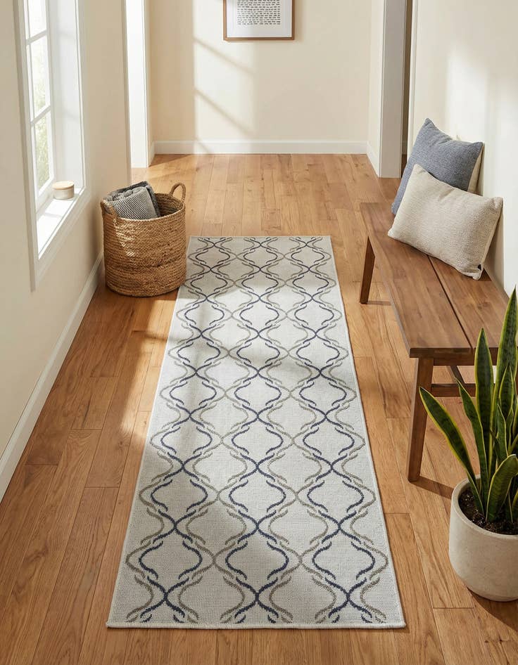 Detail image of 2' x 6' Washable Lattice Indoor / Outdoor Runner Rug