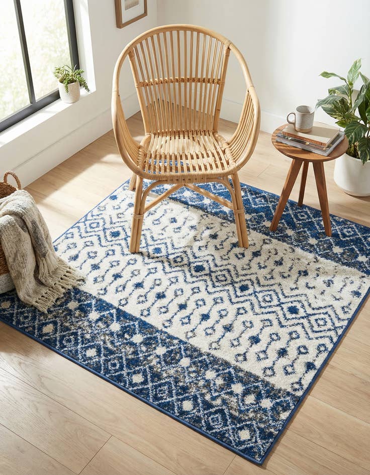 Detail image of 4' x 4' Moroccan Trellis Square Rug