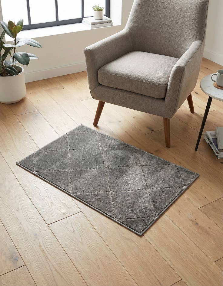 Detail image of  2' x 3' Vogue Geo Rug