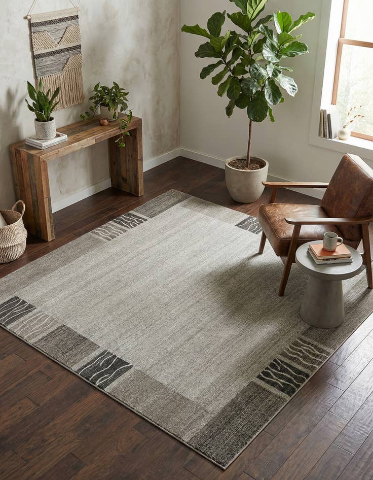 Detail image of 7' 10 x 7' 10 Angelica Square Rug