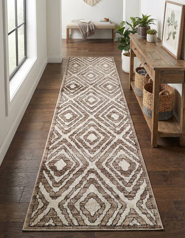 Detail image of 2' x 8' Hermitage Runner Rug