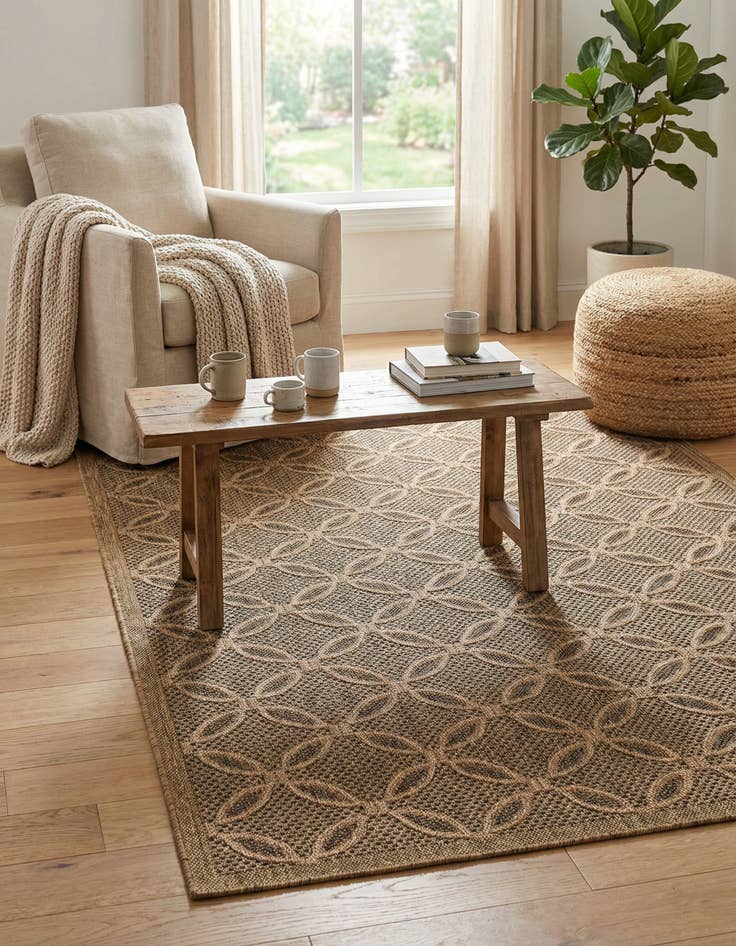 Detail image of 5' 3 x 8' Washable Lattice Indoor / Outdoor Rug