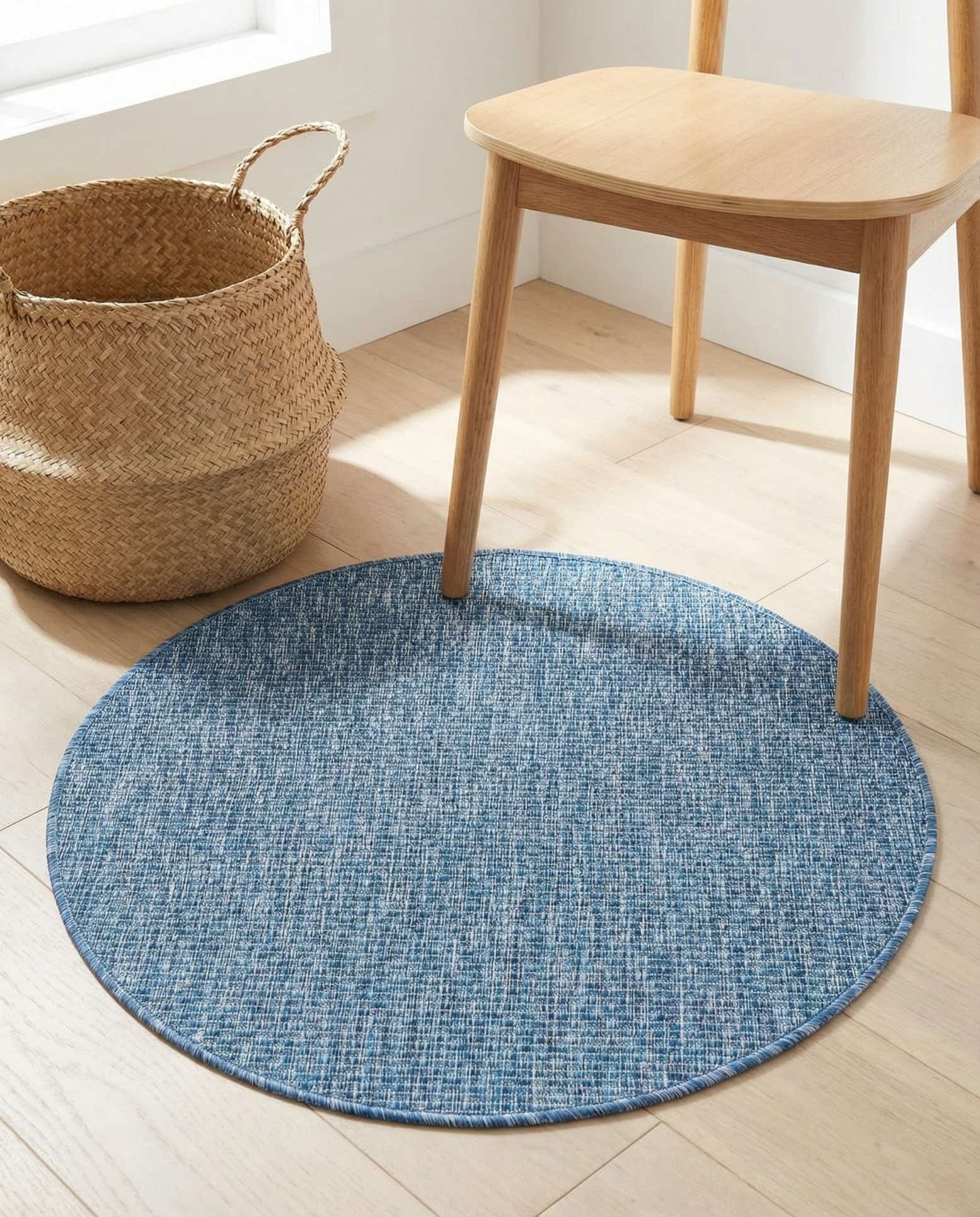3' x 3' Easy-Clean Solid Indoor / Outdoor Round Rug