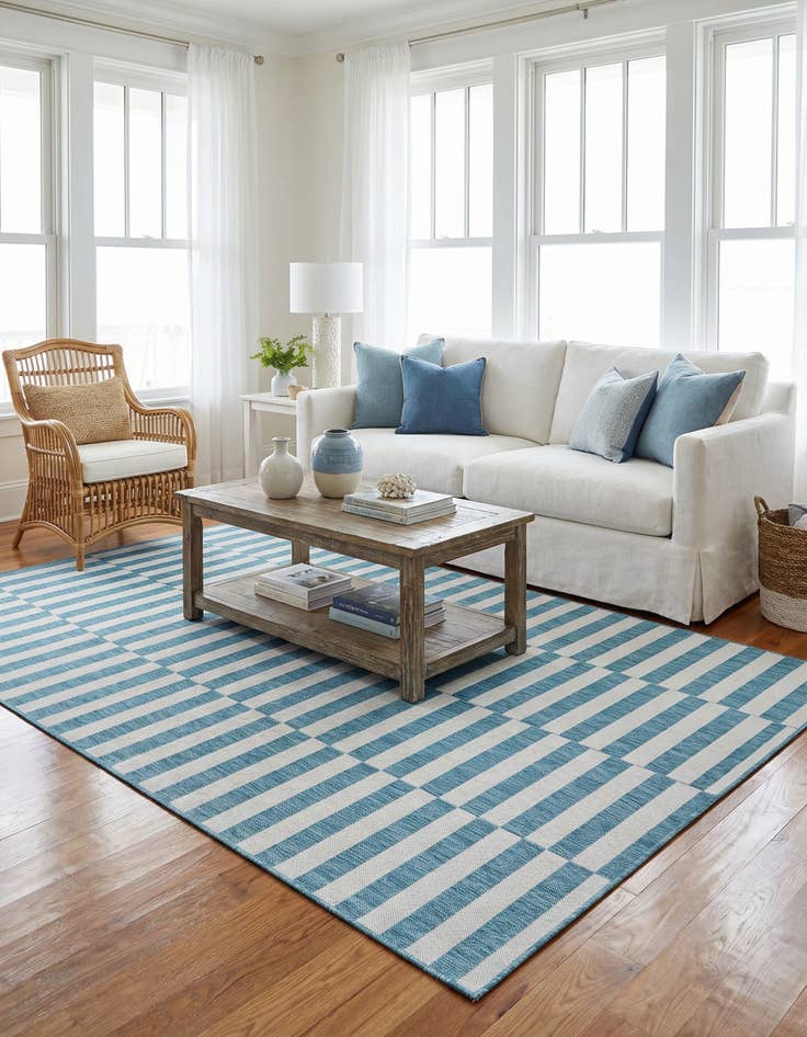 Detail image of 7' x 10' Easy-Clean Striped Indoor / Outdoor Rug
