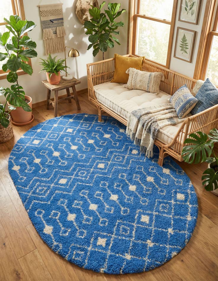 Detail image of 7' 10 x 10' Moroccan Trellis Shag Oval Rug