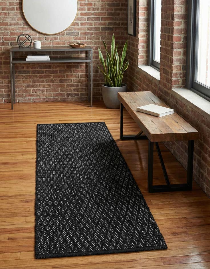 Detail image of 2' x 5' 1 Hand Woven Lattice Wool Runner Rug