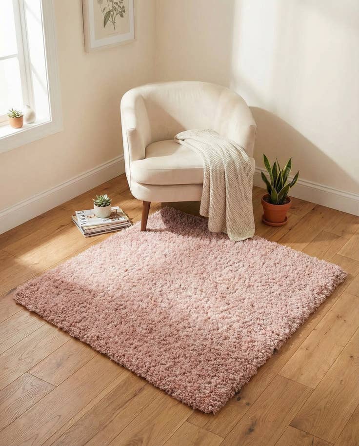 Detail image of 3' x 3' Zermatt Shag Square Rug