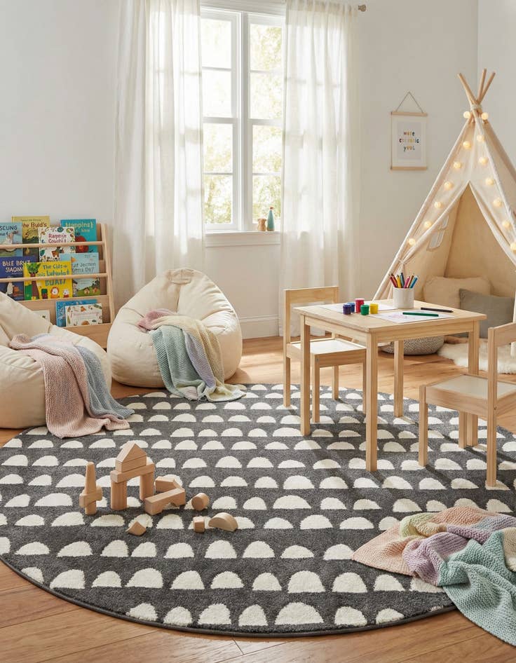 Detail image of 7' 10 x 7' 10 Whimsy Kids Round Rug
