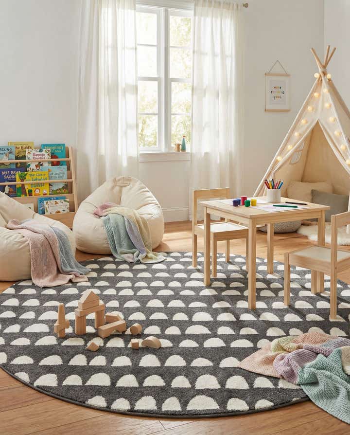 7' 10 x 7' 10 Whimsy Kids Round Rug