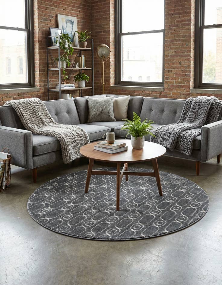 Detail image of 6' x 6' Vogue Geo Round Rug