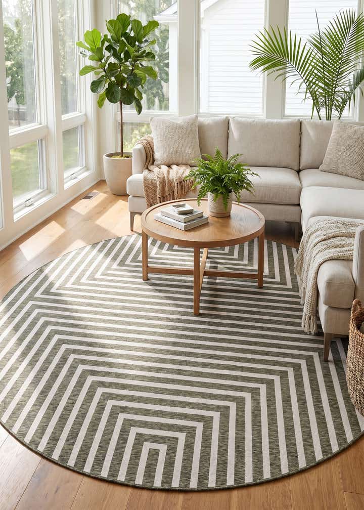 13' x 13' Easy-Clean Modern Indoor / Outdoor Round Rug