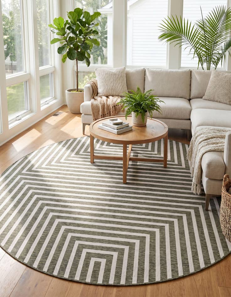 Detail image of 13' x 13' Easy-Clean Modern Indoor / Outdoor Round Rug