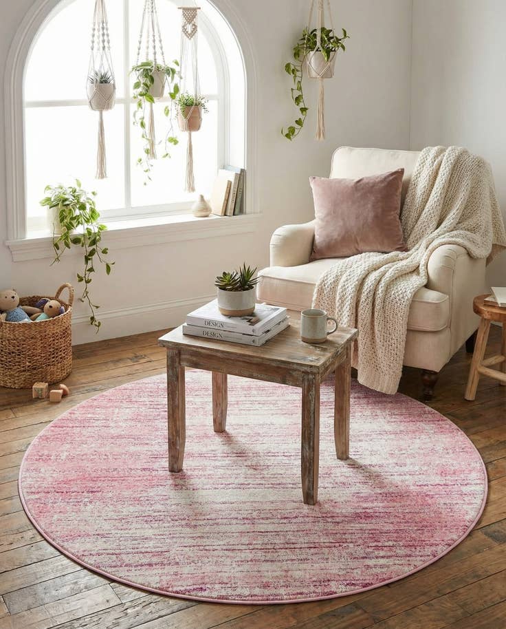 Detail image of Jill Zarin 5' 3 x 5' 3 Uptown Madison Avenue Round Rug