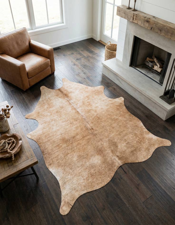 Detail image of 5' 5 x 6' 5 Cowhide Leather Rug