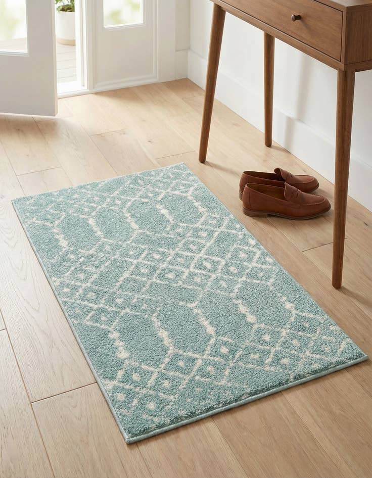 Detail image of 2' x 3' Paxon Trellis Rug