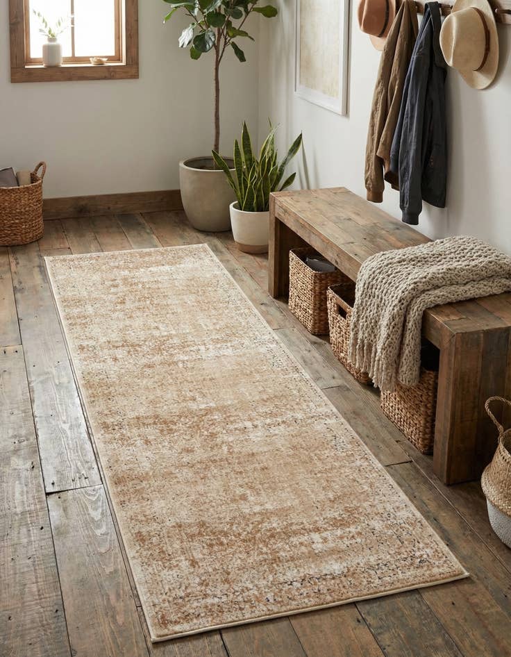 Detail image of 2' x 6' 9 Eliza Runner Rug