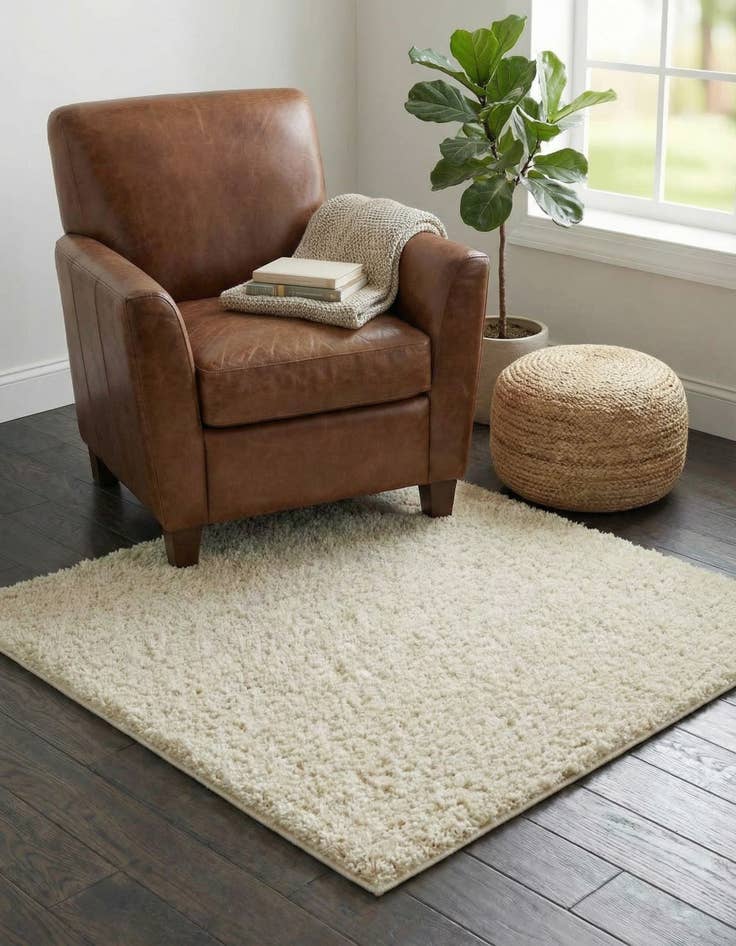 Detail image of  3' 3 x 3' 3 Everyday Shag Square Rug