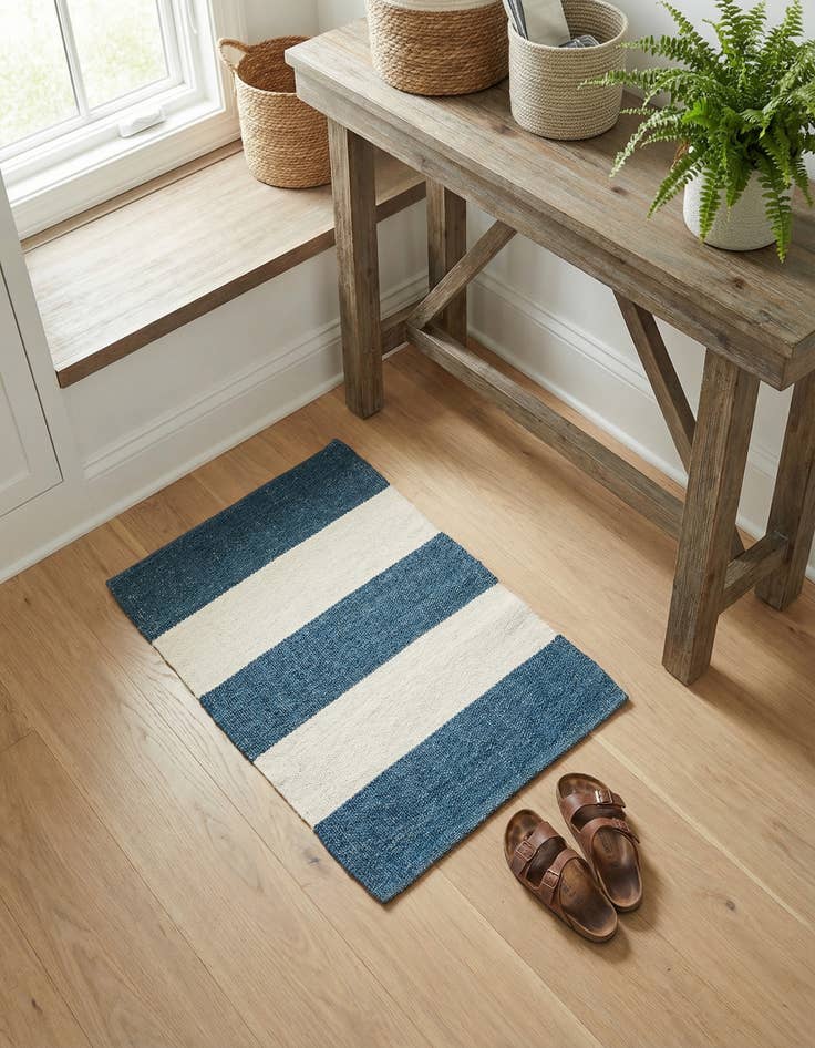 Detail image of 2' x 3' 1 Jill Zarin Hamptons Rug