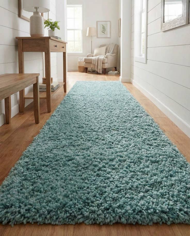 Detail image of 2' 7 x 16' 5 Zermatt Shag Runner Rug