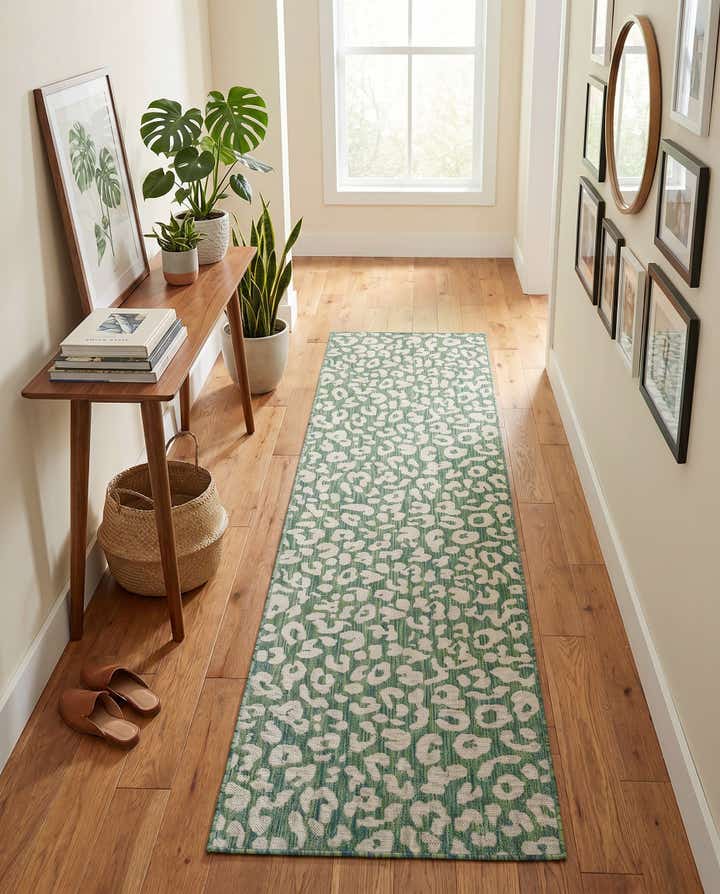 2' 7 x 10' Easy-Clean Safari Indoor / Outdoor Runner Rug
