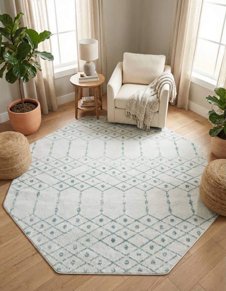 Detail image of 7' 10 x 7' 10 Paxon Trellis Octagon Rug