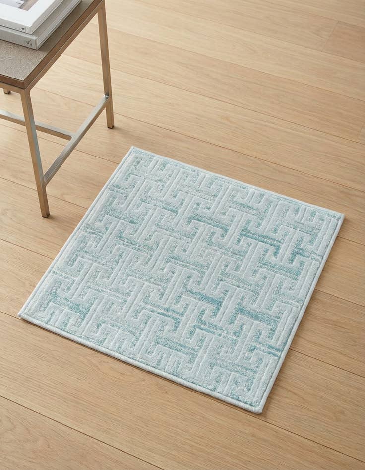 Detail image of Jill Zarin 1' 8 x 1' 8 Uptown Sample Rug