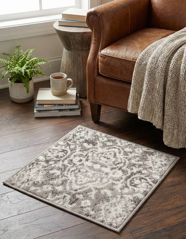 Detail image of 1' 4 x 1' 4 Oxford Sample Rug