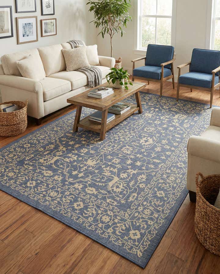 7' x 10' Easy-Clean Botanical Indoor / Outdoor Rug