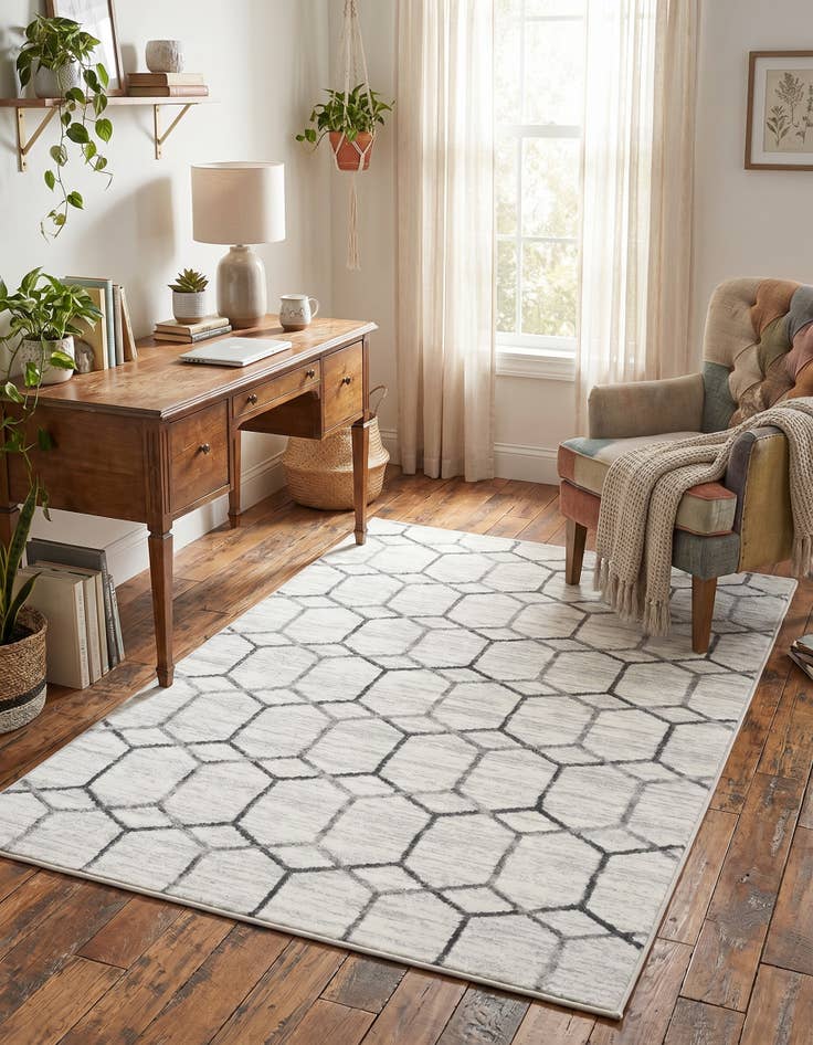 Detail image of 3' 3 x 5' 3 Lattice Trellis Rug