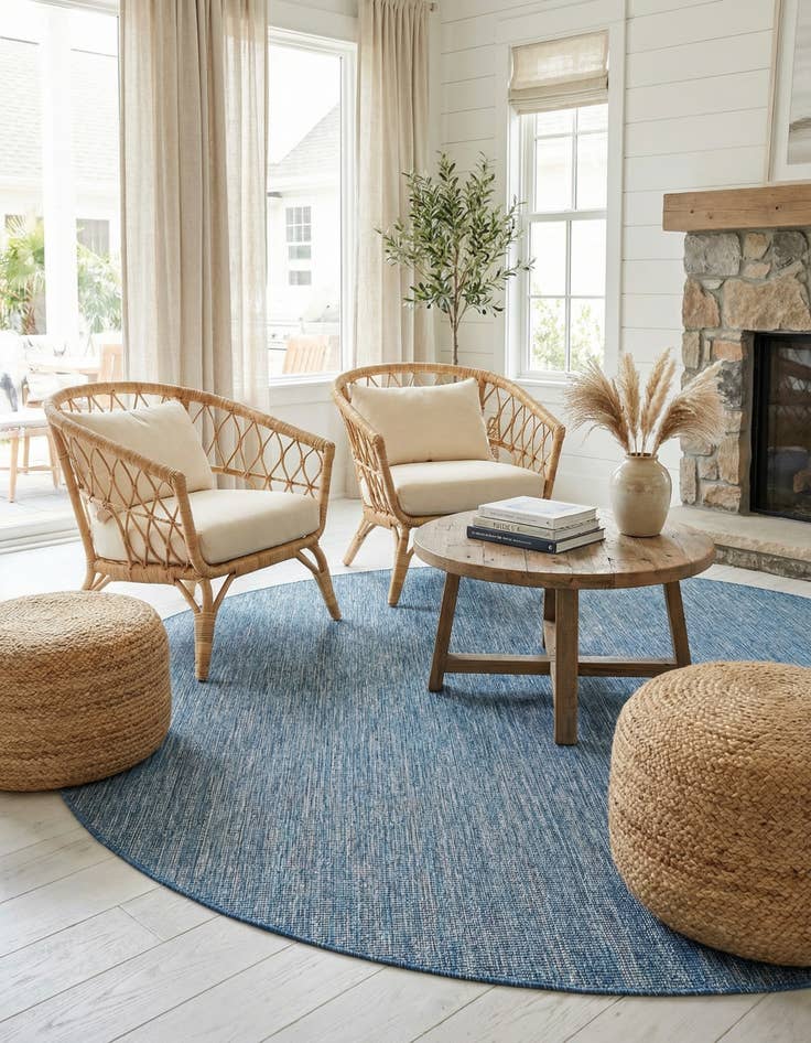 Detail image of 13' x 13'  Washable Solid Indoor / Outdoor Round Rug