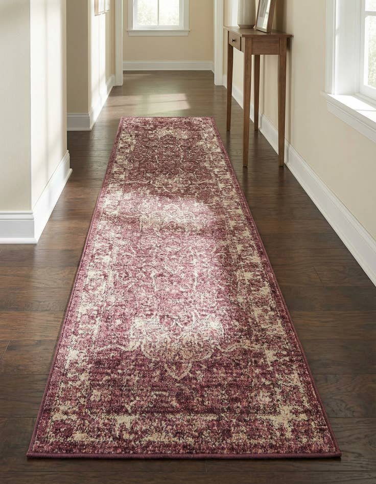 Detail image of 2' 7 x 10' Isabella Runner Rug