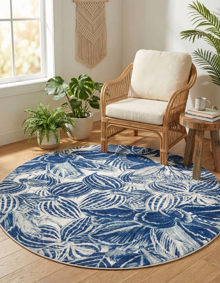 Detail image of 5' 3 x 5' 3 Blossom Round Rug