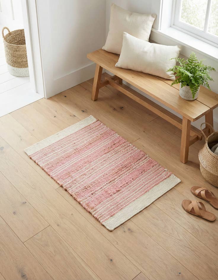 Detail image of 2' 2 x 3' 1  Hand Woven Lariat Rug