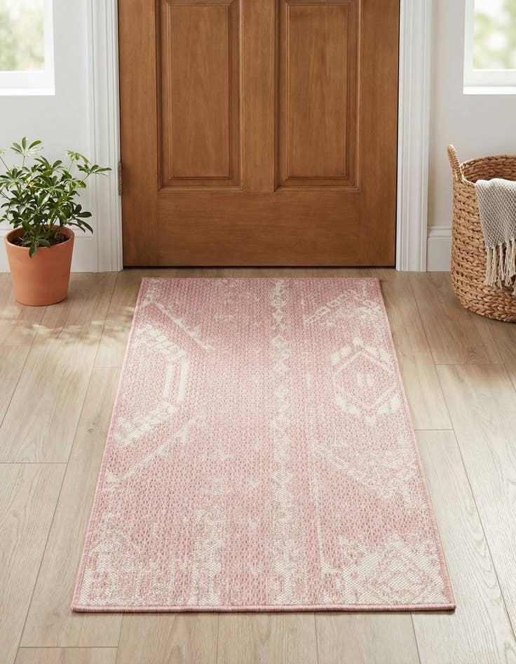 Detail image of 2' x 4'  Washable Bohemian Indoor / Outdoor Runner Rug