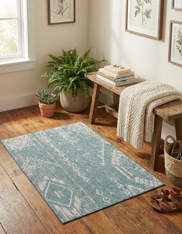 2' x 3' Easy-Clean Bohemian Indoor / Outdoor Rug