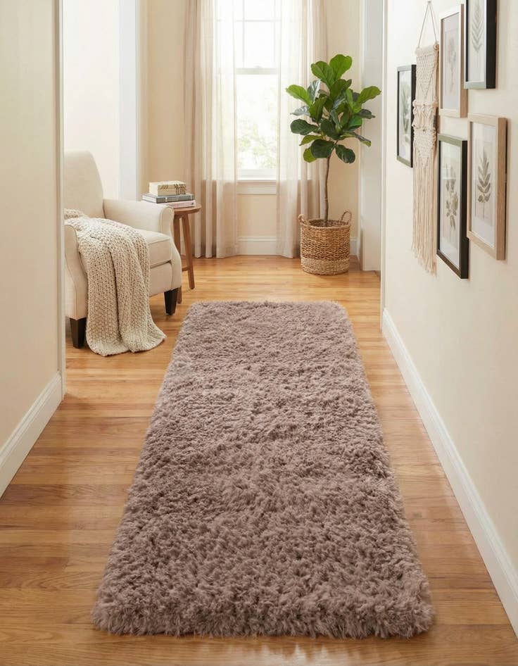 Detail image of 2' x 6' 5 Infinity Shag Runner Rug