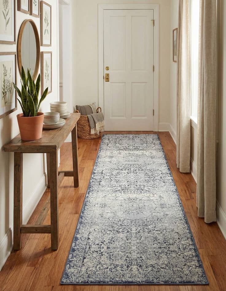 Detail image of 2' x 6' 9 Eliza Runner Rug