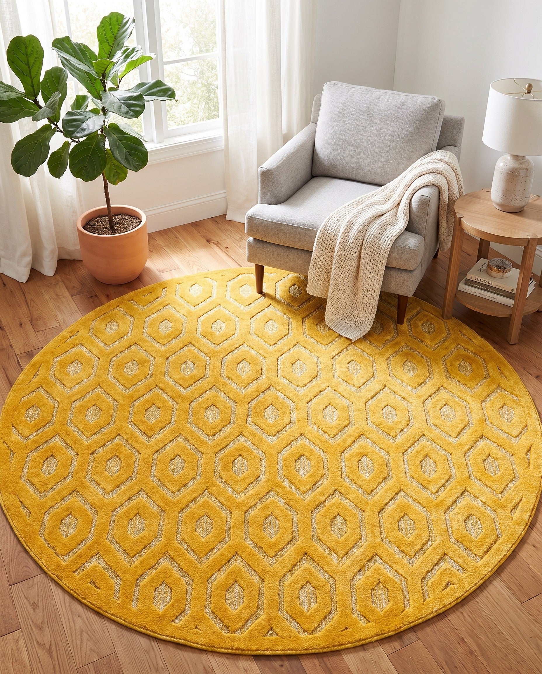 7' x 7' Easy-Clean Trellis Textured Indoor / Outdoor Round Rug