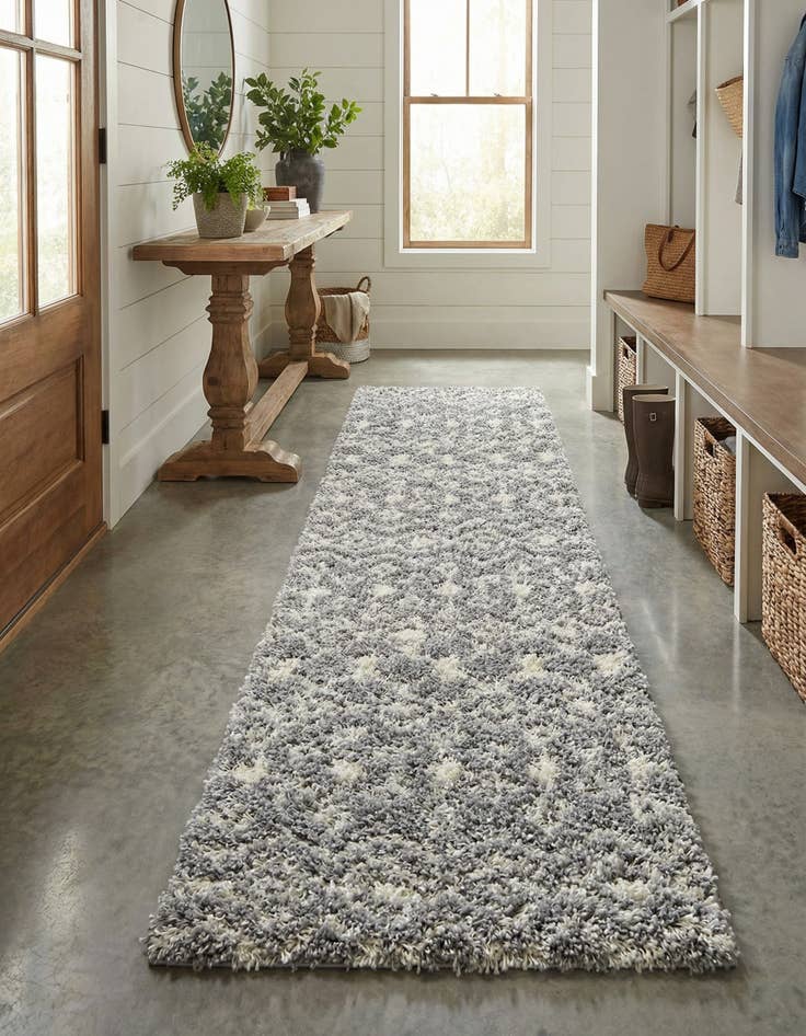 Detail image of 2' 7 x 10' Moroccan Trellis Shag Runner Rug