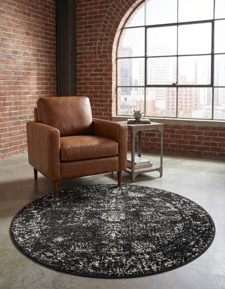 Detail image of 4' 1 x 4' 1 Monte Carlo Round Rug