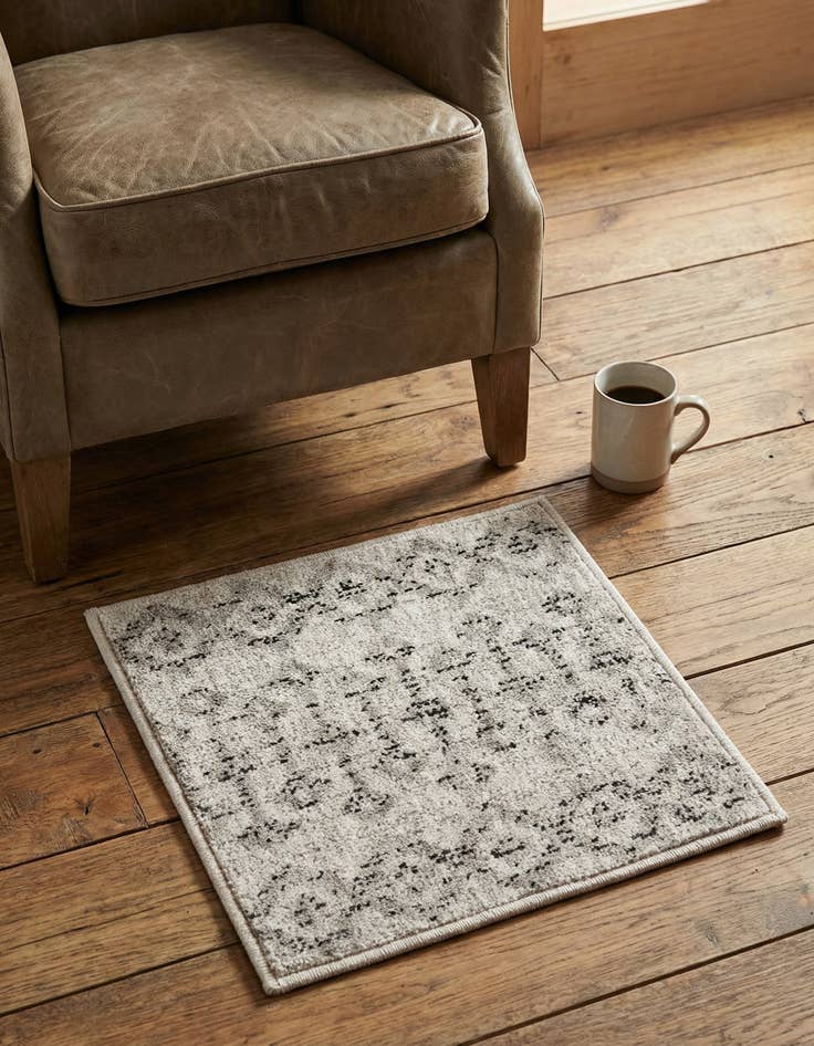 Detail image of 1' 4 x 1' 4 Eco Trellis Sample Rug