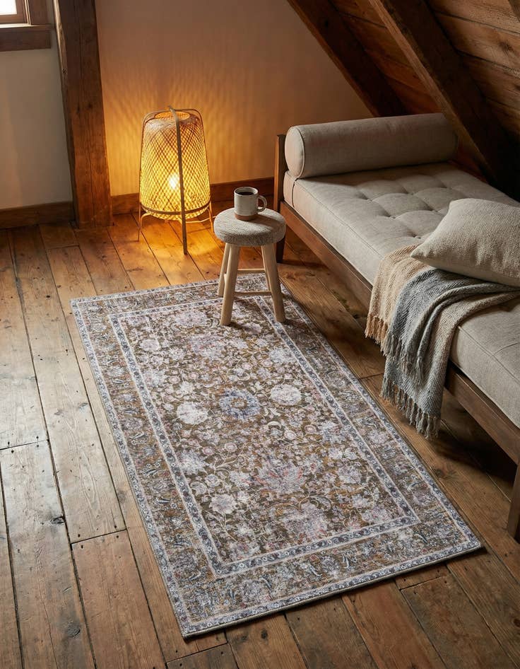 Detail image of 3' 3 x 5' 3 Yara Rug