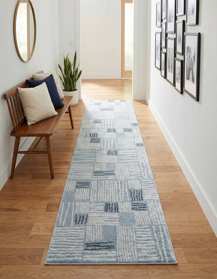 Detail image of 2' 7 x 10' Hanahan Runner Rug