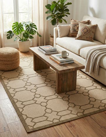 Beige Easy-Clean Lattice Indoor / Outdoor Rug