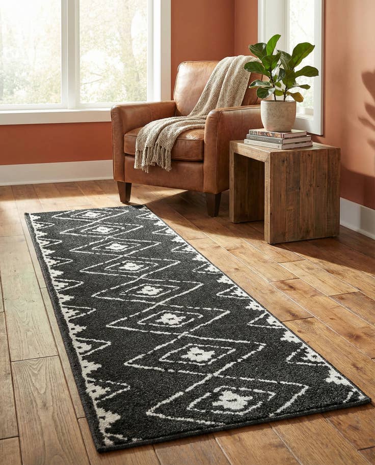 Detail image of 2' x 6' Oslo Runner Rug