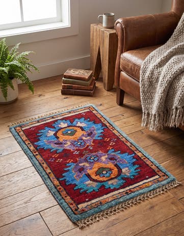 1' 4 x 2' Hand Knotted Ziegler Rug