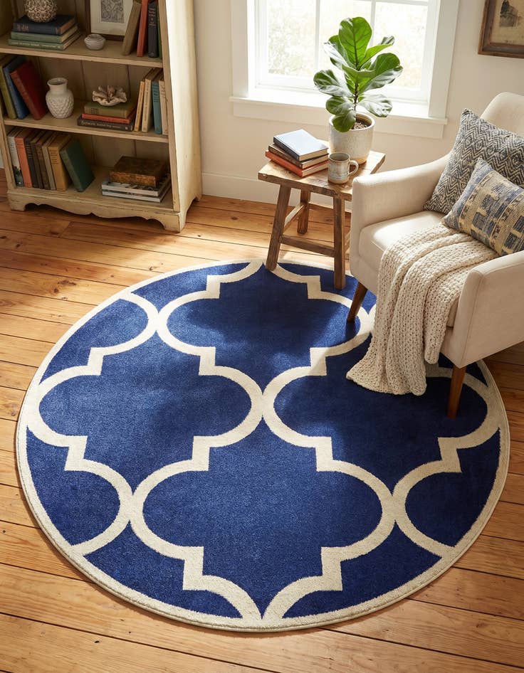 Detail image of 6' x 6' Trellis Round Rug