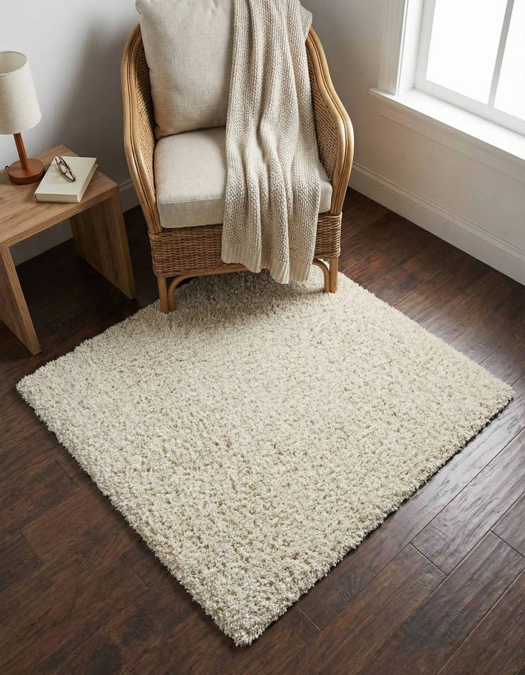 Detail image of 3' 3 x 3' 3 Everyday Shag Square Rug